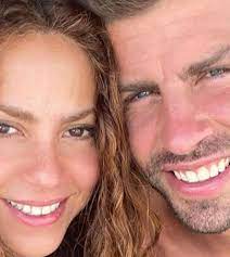 La fidanzata di Piqué replica al brano di Shakira