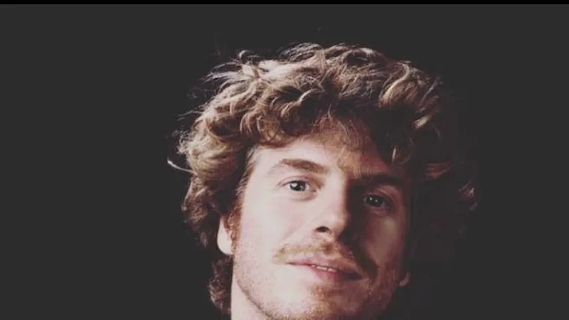 Il suicidio studentesco e "Io come lei" di Lodo Guenzi