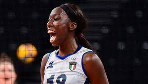 
Paola Enogu: "Vale la pena far nascere un bambino di pelle nera condannato all'infelicità?" 