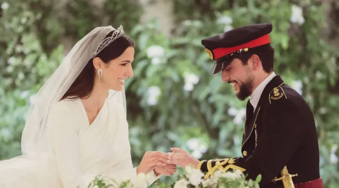 Luisa Corna sposa Stefano Giovino, ufficiale dei Carabinieri, il 9 settembre
