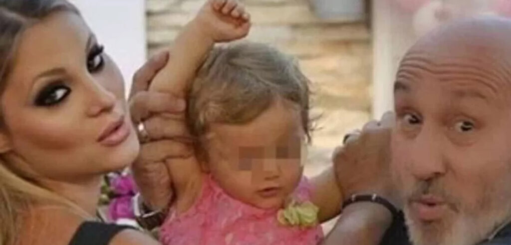 Maurizio Battista ed Alessandra Moretti annunciano il matrimonio dopo 10 anni di relazione Maurizio Battista ed Alessandra Moretti annunciano il matrimonio dopo 10 anni di relazione