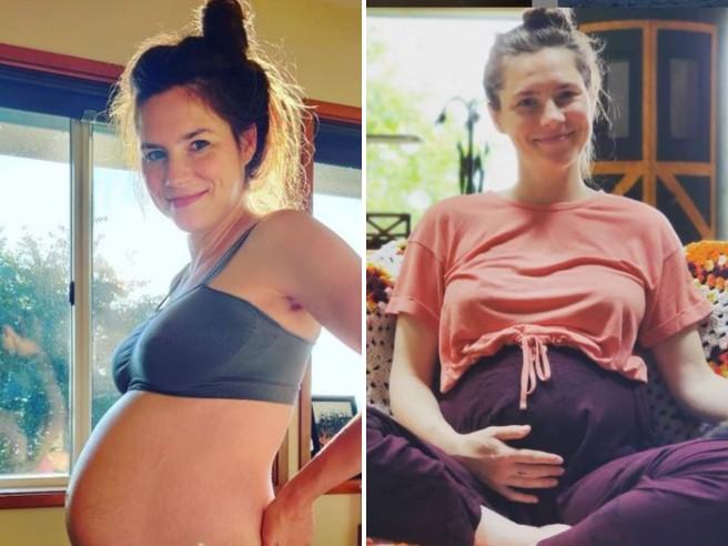 Amanda Knox è incinta di nuovo, una foto social annuncia l’arrivo del suo secondo figlio