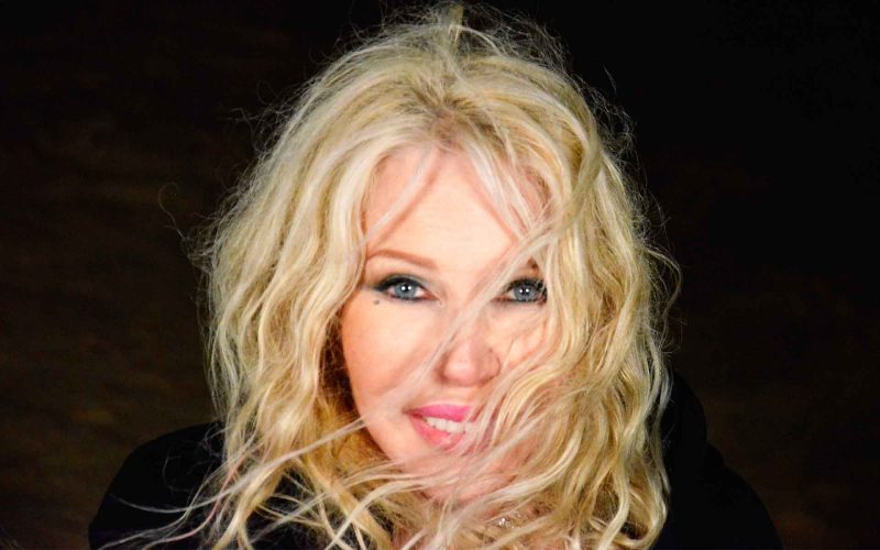 Chi è il fidanzato di Ivana Spagna? (cantautore italiano) Chi è il fidanzato di Ivana Spagna? (cantautore italiano)