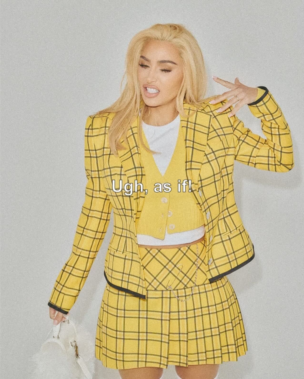 Kim Kardashian nella veste di Cher 