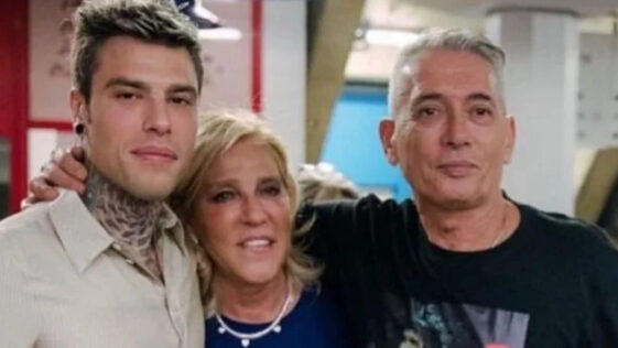 I suoi genitori, Fedez e Fedeza, parlano finalmente di come sta il figlio.