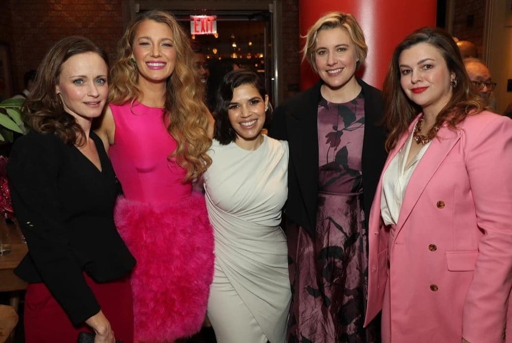 Le attrici in stile Barbiecore