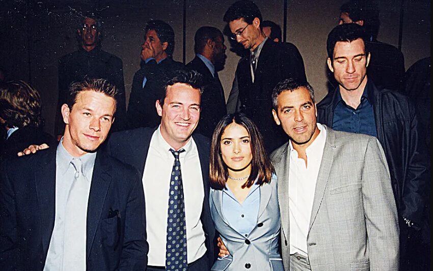 George Clooney ha riflettuto sull'infelicità del suo defunto amico Matthew Perry durante le riprese di Friends.