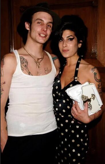 Amy Winehouse e suo marito Blake Fielder Civil, la vera storia del loro amore tormentato
