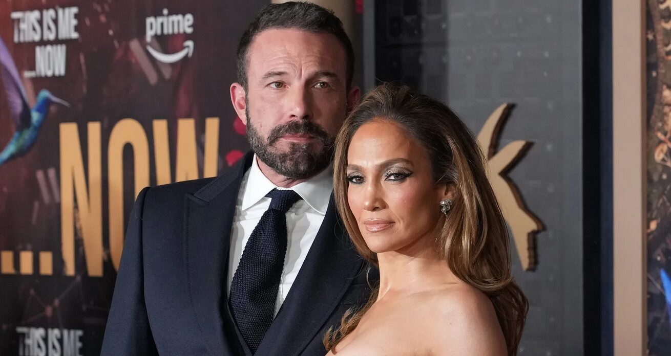 Ben Affleck e Jennifer Lopez, le voci sulla rottura si moltiplicano: “Se potessi divorziare per follia temporanea, lui lo farebbe”