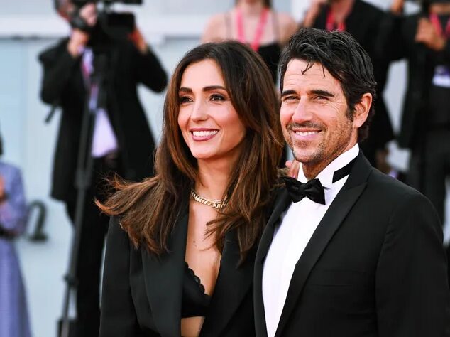 Caterina Balivo: “Un’occhiata al telefono di mio marito gliela do sempre. Non è per controllare: è per tenersi aggiornati. L’amore è più forte di ogni cosa, ma deve essere pratico