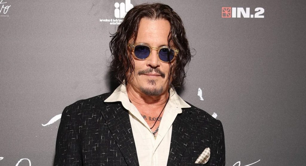 Johnny Depp: “Non sono mai sceso a compromessi, e toccare il fondo mi è stato utile. Dopo la morte restano i ricordi, non so se c’è altro. L’unica certezza è che la vita va goduta