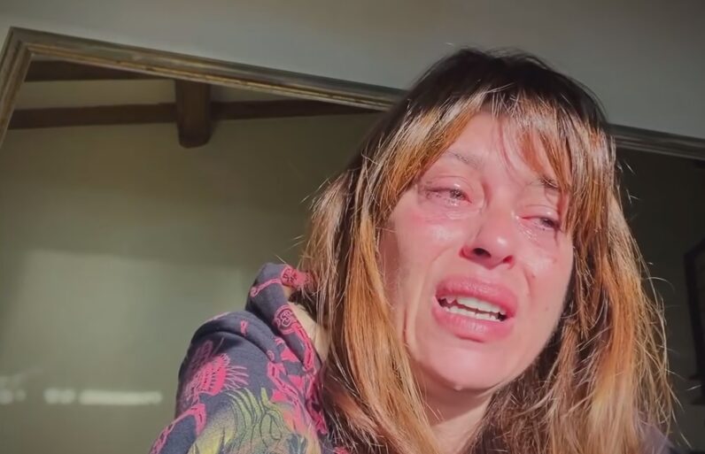 Claudia Pandolfi in lacrime per le vittime di bullismo: "Mi dispiace che abbiate dovuto affrontare tanto dolore nella vita"
